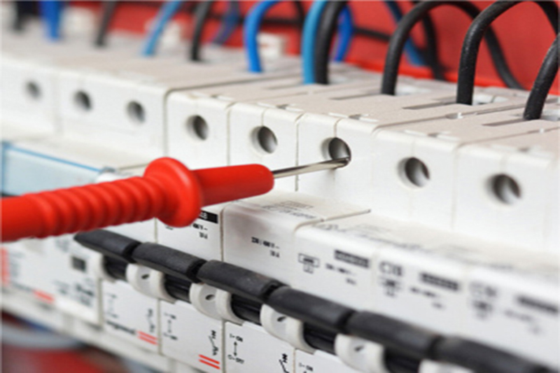 紅黃藍(lán)三根電線怎么接？